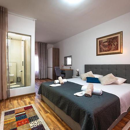Villa Leny With Pool Sukošan Kültér fotó